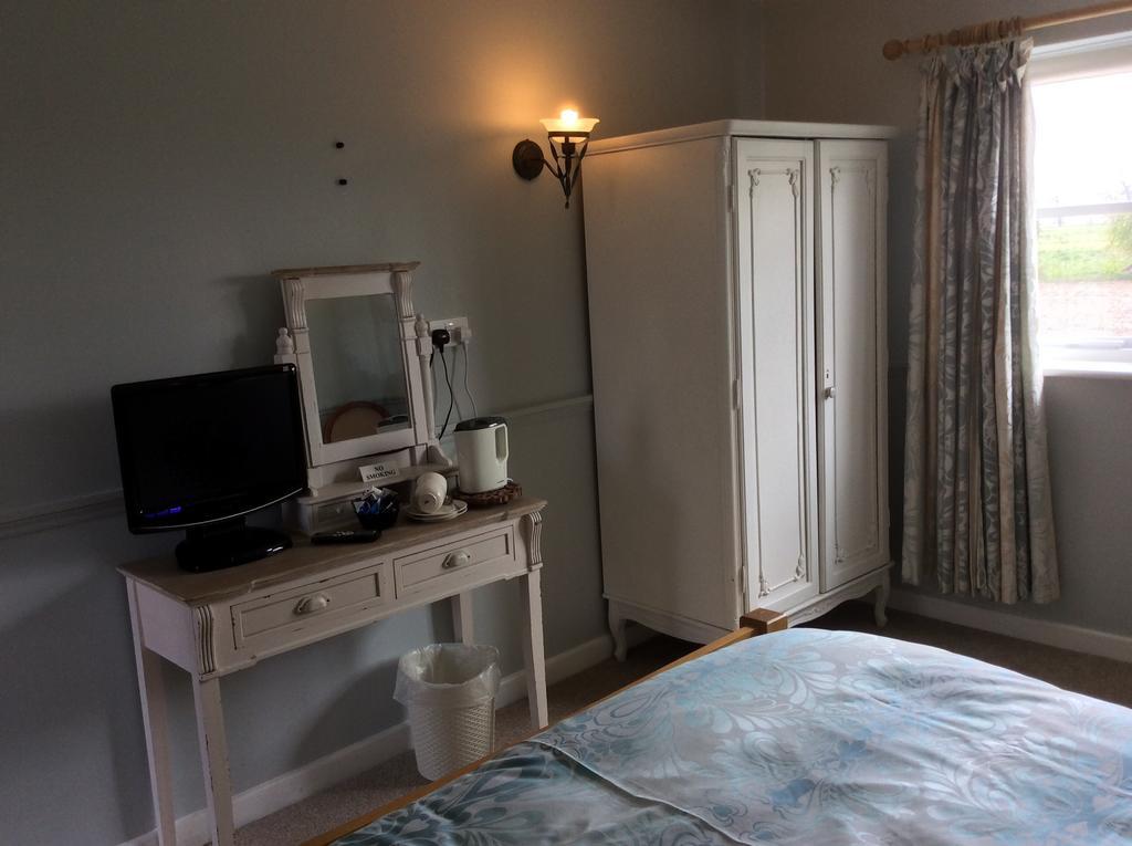 The Swan Motel, Gillingham Beccles Bagian luar foto